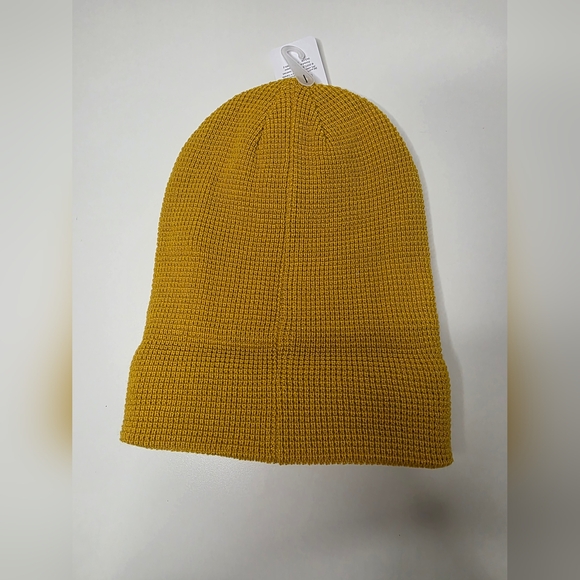NWT St. John's Bay Mens Gold One Size Fleece Lined Beanie - Picture 3 of 11